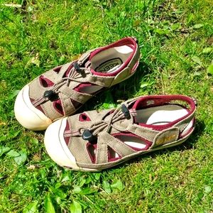 KEEN Vulcanized Sandals Sz 8 Women